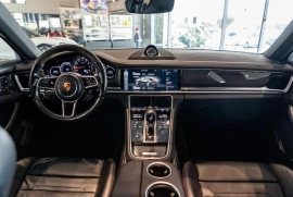 Porsche Panamera 4S