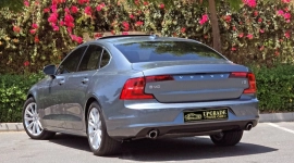 Volvo S90 T5 FWD Momentum
