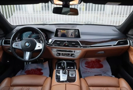 BMW 7-Series 730Li
