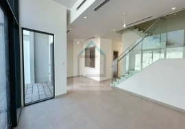 Type B 3BR+M Spacious Townhouse - Close to Pool