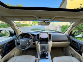 Toyota Land Cruiser GXR Grand Touring