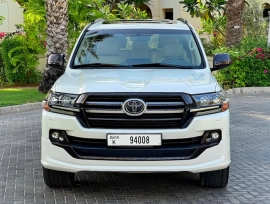 Toyota Land Cruiser GXR Grand Touring