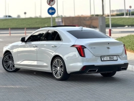 Cadillac CT4 Premium Luxury