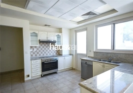 Park Backing C1 | Walking Distance to Els Club