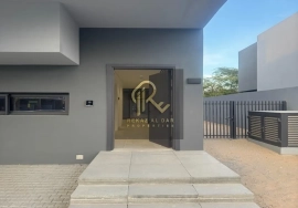 Free hold|3BR Corner Th|Single row|move in now