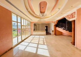 Classic Star Villa | Huge Yard | Prime Location