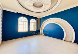 Classic Star Villa | Huge Yard | Prime Location