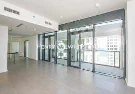 Large layout | Great investment | Beach access