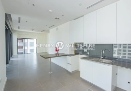 Large layout | Great investment | Beach access