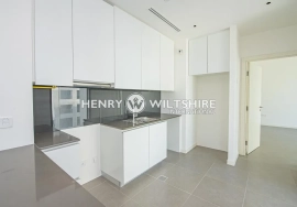 Large layout | Great investment | Beach access