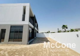 Single Row | Corner Unit | Must See