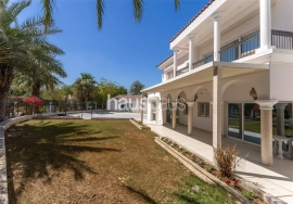 Large Corner Plot | Perfect for Renovation