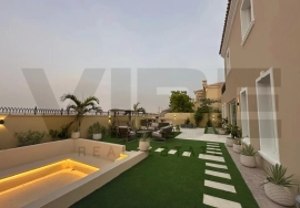 Highly Upgraded - 4 Bedroom - Desert Views