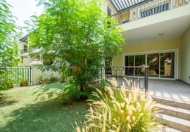 Large Townhouse | Rooftop Access