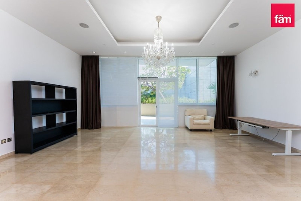 1BR I Vacant I Large Size I Oceana