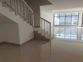 5BDR PLUS MAID LARGE DANA VILLA FOR SALE