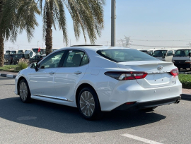 TOYOTA CAMRY 2.5 GLE PETROL