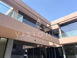 Discover Comfort: Stylish 2-Bedroom Townhouse 