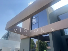 Discover Comfort: Stylish 2-Bedroom Townhouse 