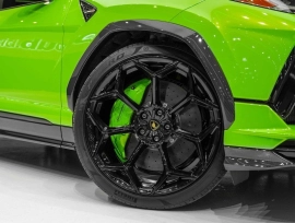 PERFORMANTE -BRAND NEW- FULL CARBON EXTERIOR