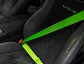 PERFORMANTE -BRAND NEW- FULL CARBON EXTERIOR